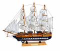 Velero Decorativo de Madera Estilo Clásico
