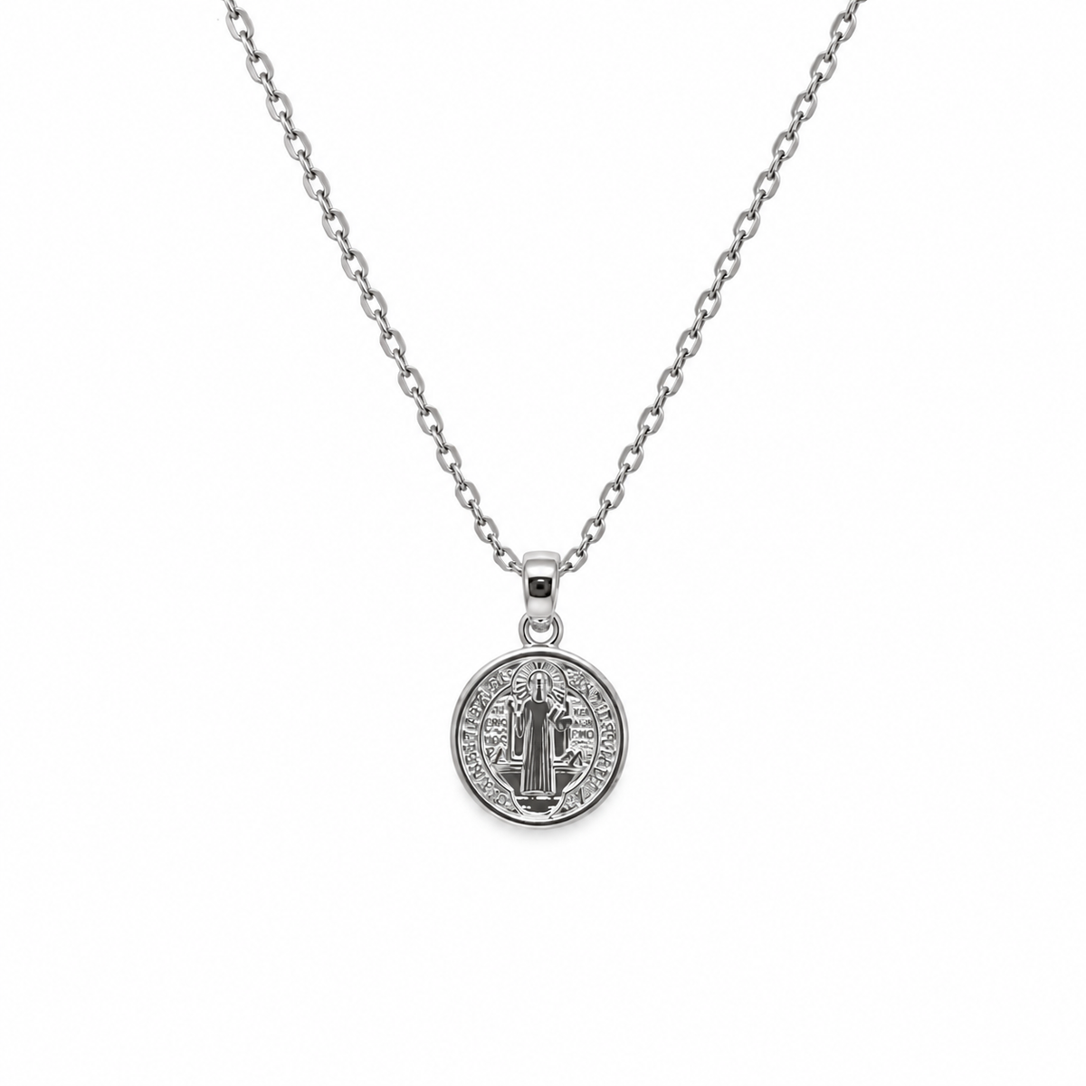 Collar San Benito Plateado con Medalla