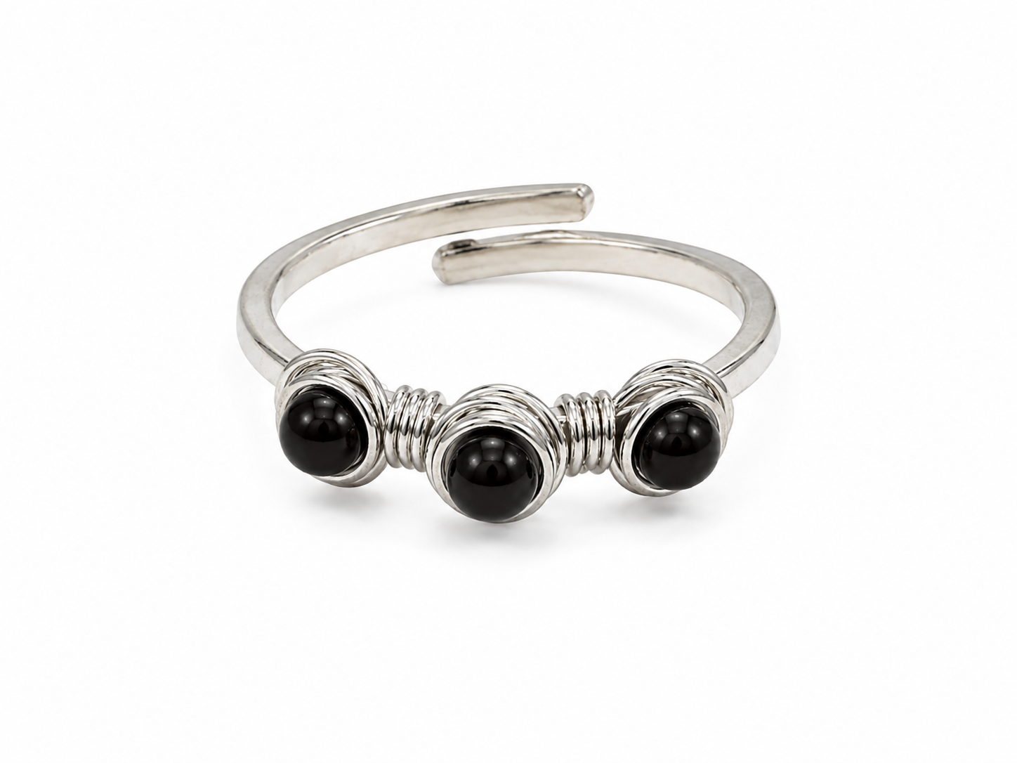 Anillo Ajustable Plateado con Tres Esferas de Obsidiana Natural
