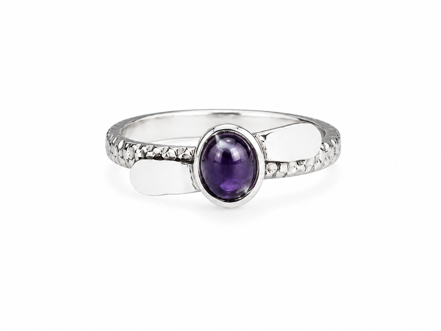Anillo Ajustable Plateado con Amatista Natural