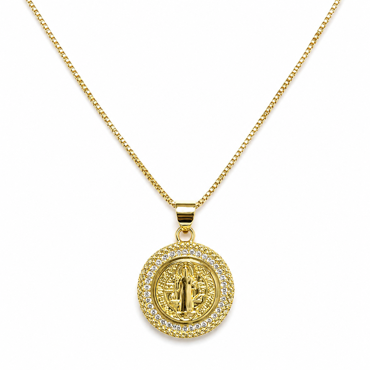 Collar de Acero Dorado con Medalla de San Benito